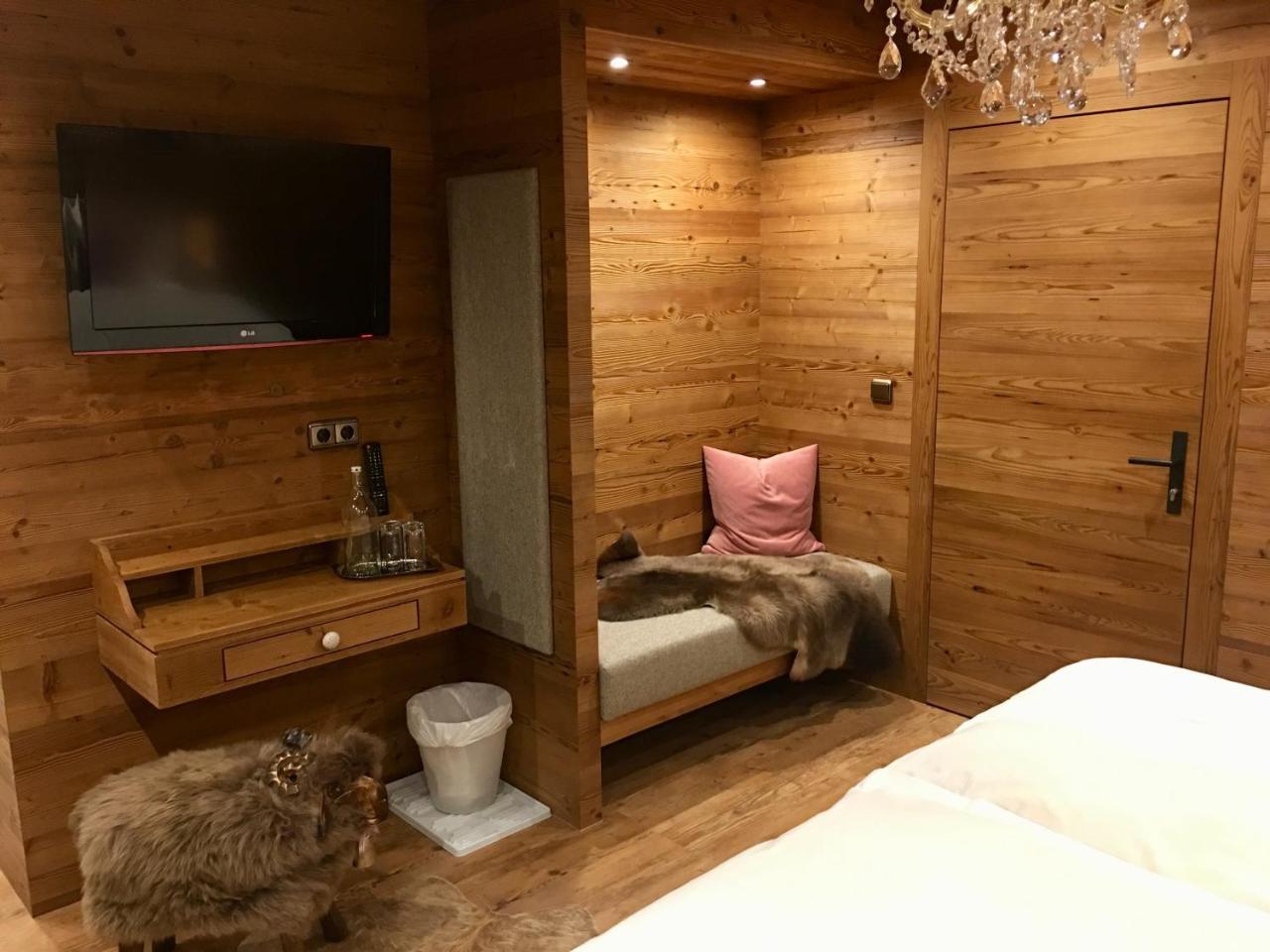 Alpin Hotel Garni Eder - Private Living 迈尔霍芬 外观 照片
