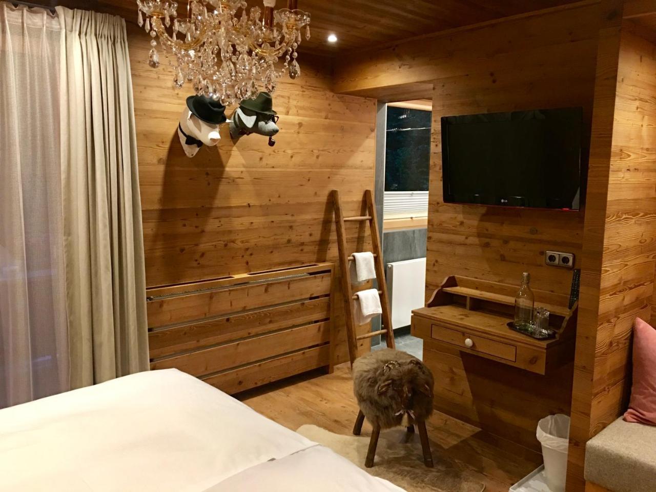 Alpin Hotel Garni Eder - Private Living 迈尔霍芬 外观 照片